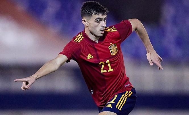 Pedri là cầu thủ trẻ nhất chơi tại EURO cho đội tuyển Tây Ban Nha. Ảnh: AFP