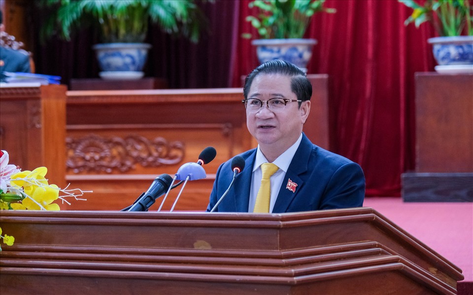 Ông Trần Việt Trường, Chủ tịch UBND TP.Cần Thơ nhiệm kỳ 2021-2026 phát biểu tại cuộc họp.