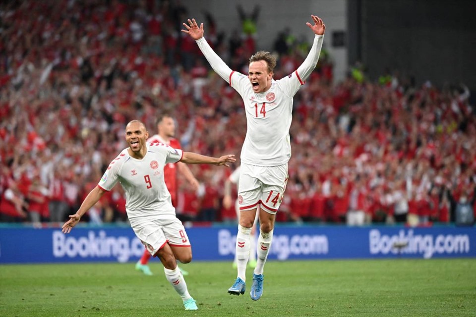 Mikkel Damsgaard là một trong những cầu thủ trẻ ghi dấu ấn tại EURO 2020. Ảnh: UEFA