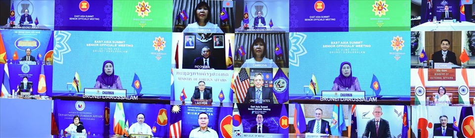 Hội nghị Quan chức cao cấp các nước tham gia Hội nghị cấp cao Đông Á. Ảnh: BNG