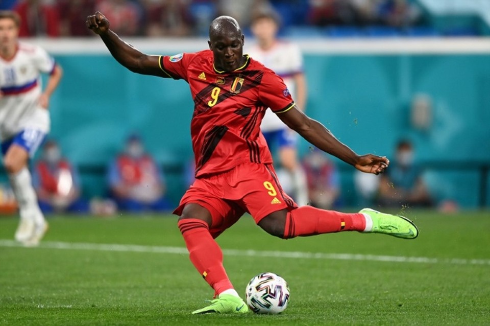 Lukaku cùng Ronaldo là 2 ứng viên nặng ký cho danh hiệu Vua phá lưới EURO 2020. Ảnh: AFP.