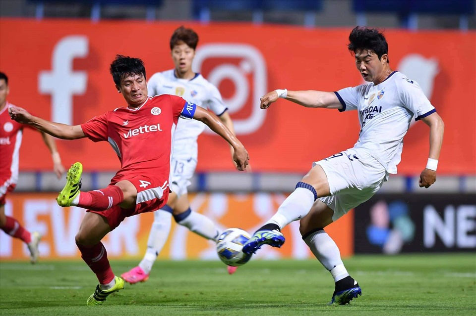 Viettel trong trận đấu ra quân với Ulsan Hyundai. Ảnh: AFC