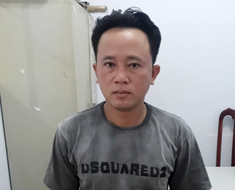 Đối tượng Nguyễn Văn Hận bị tạm giữ hình sự để làm rõ hành vi đưa người xuất cảnh trái phép. Ảnh: VT