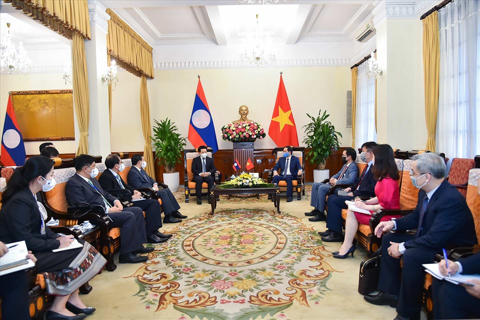 Một vài hình ảnh trong cuộc tiếp Bộ trưởng Ngoại giao Lào chiều 29.6. Ảnh: Bộ Ngoại giao