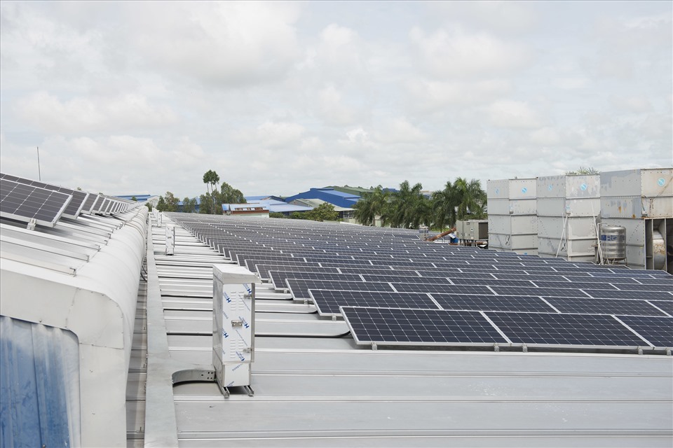 Điện mặt trời áp mái ở tỉnh Đồng Tháp. Ảnh: USAID