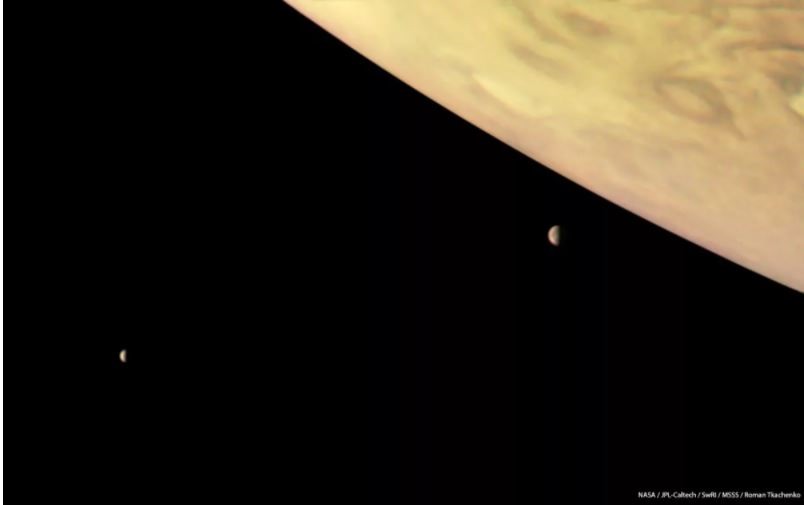 Sao Mộc và hai trong số các mặt trăng của hành tinh này - Io và Europa. Ảnh: NASA