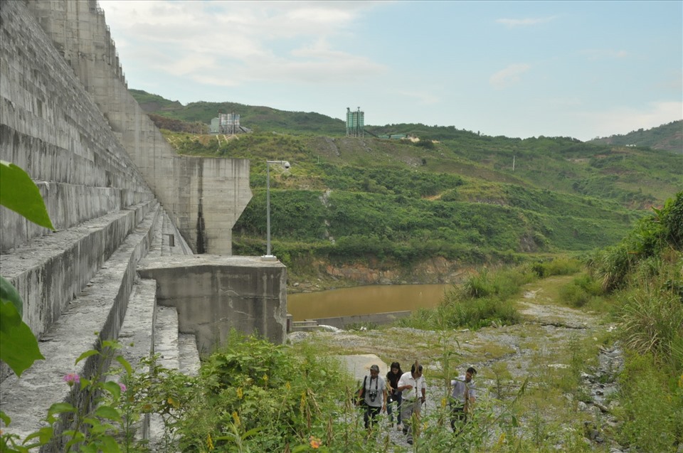 Thân đập chính của thủy điện Sông Tranh 2 ở huyện Bắc Trà My. Ảnh: Thanh Hải
