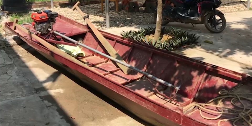 Chiếc thuyền trong vụ tai nạn đường thủy ở Lào Cai ngày 9.5. Ảnh: Vân Tiến