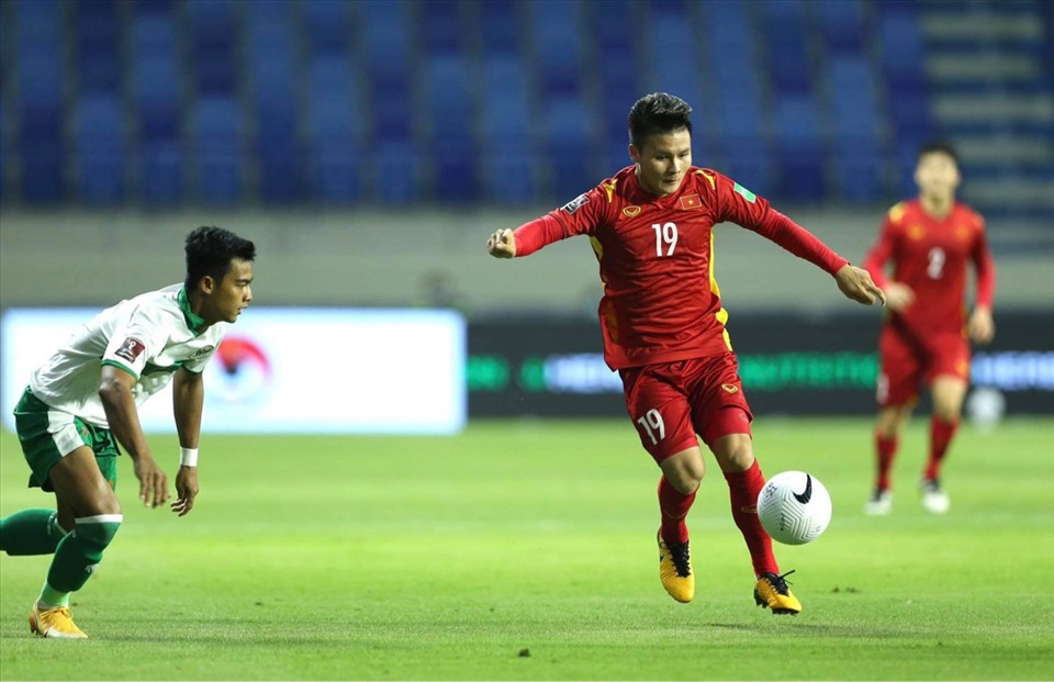 Tiền vệ Quang Hải đã có bàn thắng đẹp mắt vào lưới Indonesia. Ảnh: Trung Thu