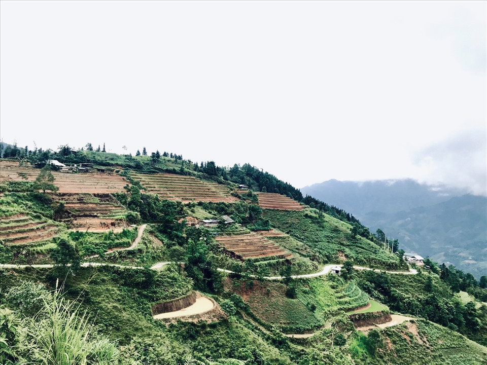 Là một huyện miền núi nằm ở phía Tây của mảnh đất địa đầu Hà Giang, Hoàng Su Phì được xem như một trong những lại thế du lịch của tỉnh này bởi nằm trên tuyến vòng cung du lịch Lào Cai- Hà Giang- Cao Bằng.