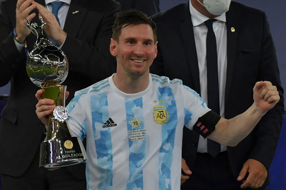 Messi nhận danh hiệu cá nhân Vua phá lưới với 4 bàn và 5 kiến tạo tại giải đấu năm nay. Đến nay, anh đã ghi 76 bàn trong 150 trận khoác áo tuyển quốc gia.