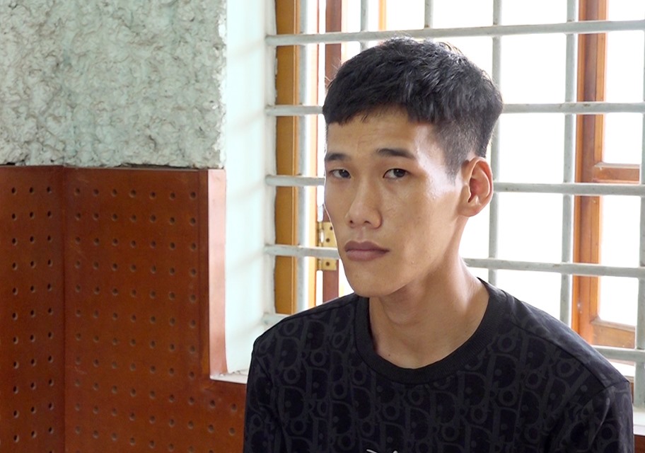 Đối tượng Nguyễn Hoài Phong đang bị tam giam để điều tra về hành vi cướp tài sản của con nợ. Ảnh: VT