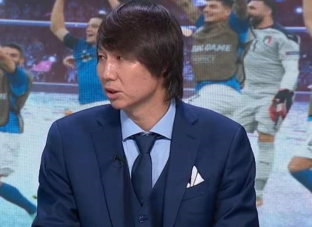 HLV Li Tie của tuyển Trung Quốc muốn học hỏi phong cách chơi bóng hiện đại, tốc độ của Italia. Ảnh: Sohu.