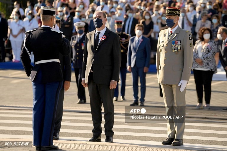 Thủ tướng Pháp Jean Castex dự cuộc diễu binh kỷ niệm ngày Bastille tại thành phố biển Nice của Pháp. Ảnh: AFP
