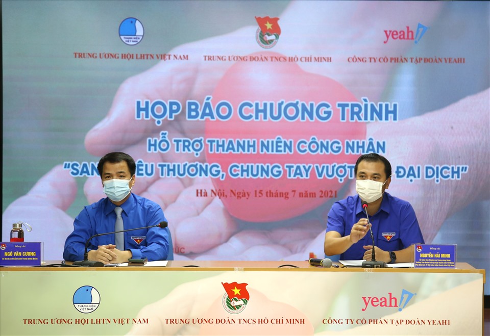 Ông Ngô Văn Cương (bên trái) - Bí thư Trung ương Đoàn và ông Nguyễn Hải Minh - Phó Chủ tịch Thường trực Trung ương Hội Liên hiệp Thanh niên Việt Nam. Ảnh Hải Đăng