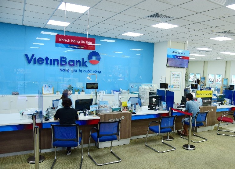 VietinBank tiếp tục giảm lãi suất cho vay lên tới 1%/năm cho các khách hàng chịu tác động tiêu cực của dịch bệnh COVID-19. Ảnh: N.H