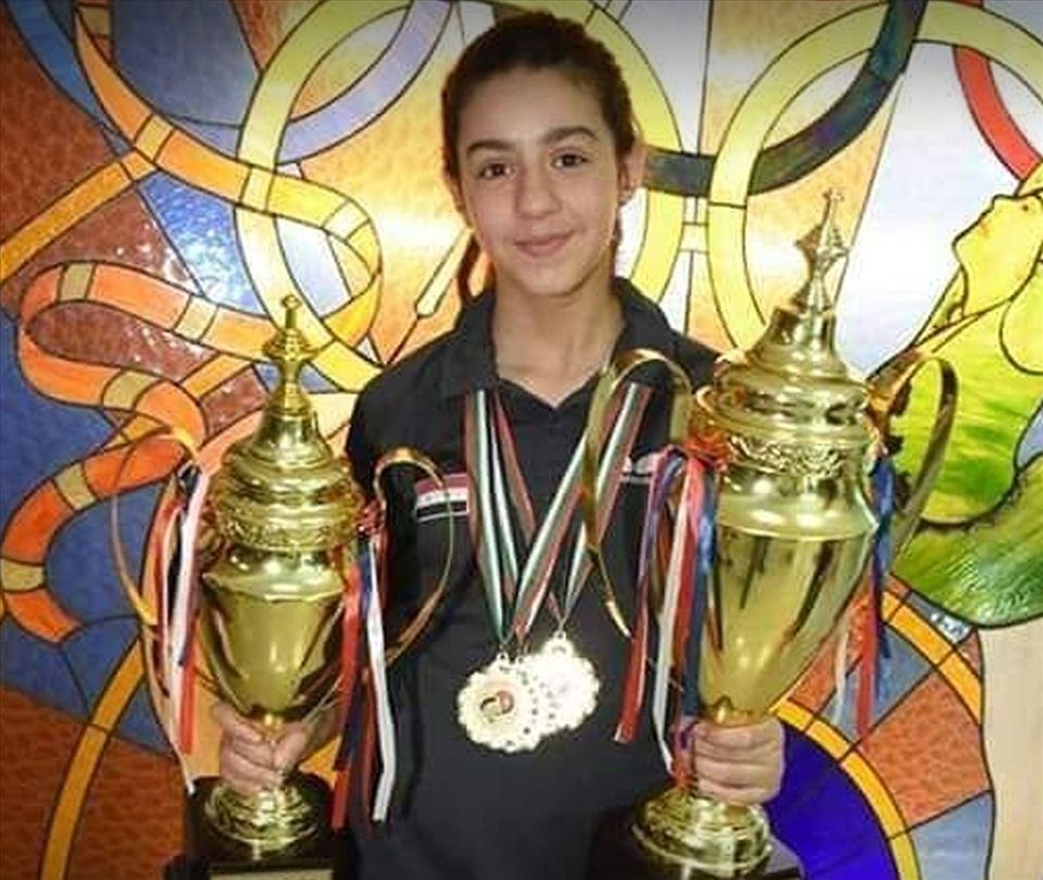Tập luyện bóng bán từ khi 5 tuổi, Zaza vô địch Syria ở mọi lứa tuổi cô bé tham gia. Ảnh: Twitter