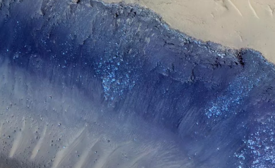 Cerberus Fossae trên sao Hoả. Ảnh: NASA