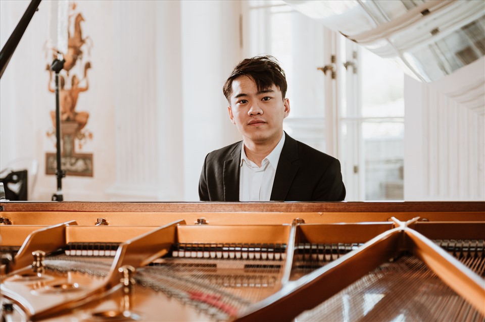 “Thần đồng âm nhạc” Nguyễn Việt Trung bước vào chung kết cuộc thi piano quốc tế Chopin lần thứ 18. Ảnh: