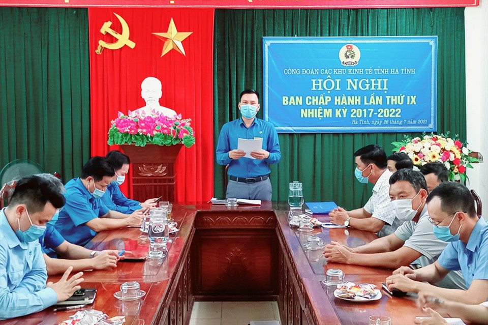 Hội nghị sơ kết 6 tháng đầu năm 2021 Công đoàn các KKT tỉnh Hà Tĩnh. Ảnh: CĐ.