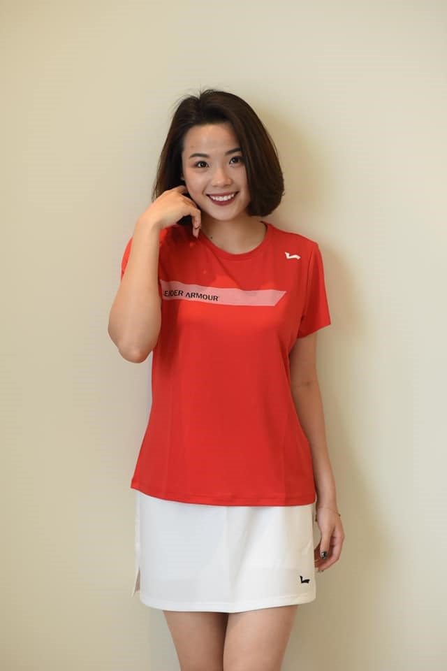 Thành quả đã đến, năm 2014, Thùy Linh giành huy chương vàng giải vô địch cầu lông trẻ toàn quốc, trở thành tay vợt số hai Việt Nam sau Vũ Thị Trang. Năm 2016,  cô được chọn vào đội tuyển quốc gia dự SEA Games 28 khi 18 tuổi.  Ảnh: FBNV