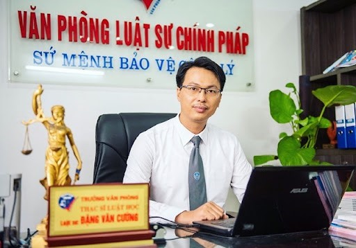 Theo luật sư Đặng Văn Cường đơn vị và người trực tiếp chỉ đạo người lao động thực hiện công vụ phải chịu trách nhiệm trước pháp luật.