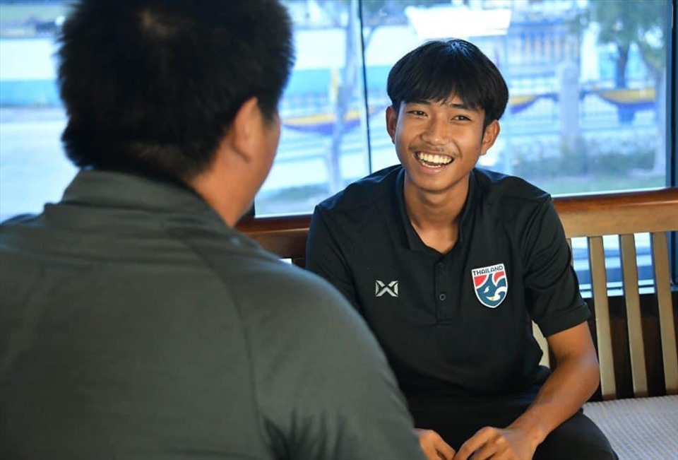 Channarong Promsrikaew từng nhiều lần sang Việt Nam thi đấu cùng U19 Thái Lan. Ảnh: Siam Sport