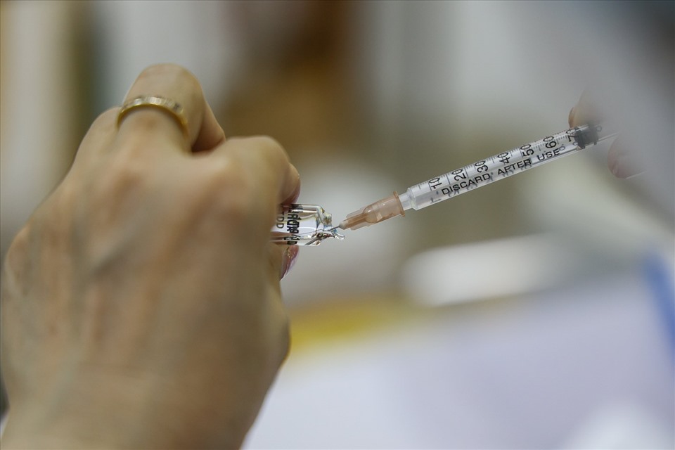 Hà Nội tổ chức tiêm cả 3 loại vaccine cho người dân.
