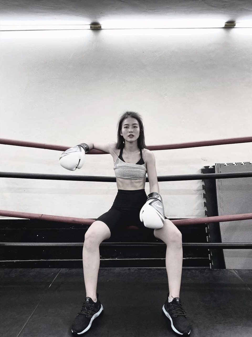 Bộ môn thể thao yêu thích của cô nàng là boxing. Theo Khả Ngân, việc khoẻ đẹp một cách tự nhiên là điều cô hướng đến.
