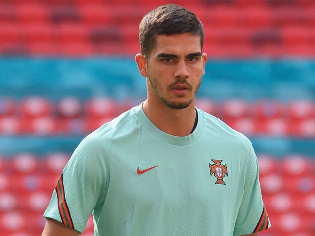 Andre Silva chính thức gia nhập Leipzig. Ảnh: AFP.