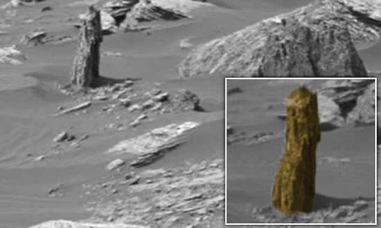 Tàu thám hiểm sao Hỏa Curiosity chụp được vật thể giống cây hoá đá. Ảnh: NASA