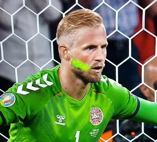 Đan Mạch dừng bước vì thiếu may mắn. Ảnh: UEFA/AFP.