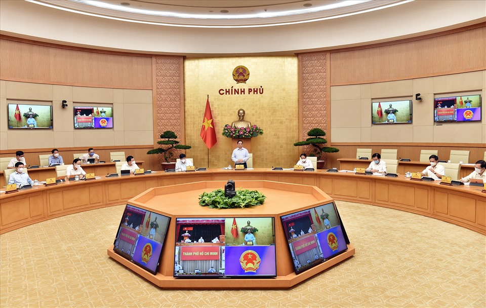 Theo Thủ tướng Phạm Minh Chính, việc thực hiện Chỉ thị 16 với TPHCM là một quyết định rất khó khăn nhưng cần thiết và phù hợp trong lúc này, đã được cân nhắc kỹ lưỡng, trao đi đổi lại nhiều lần. Ảnh VGP/Nhật Bắc