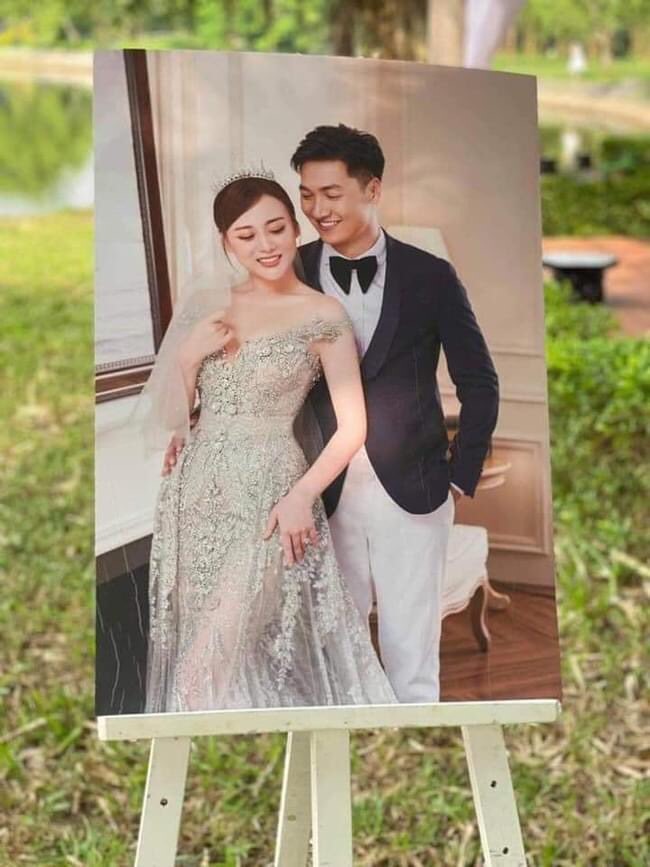 Hình ảnh về đám cưới của Nam - Long được chia sẻ trên mạng xã hội. Ảnh: Chụp màn hình.