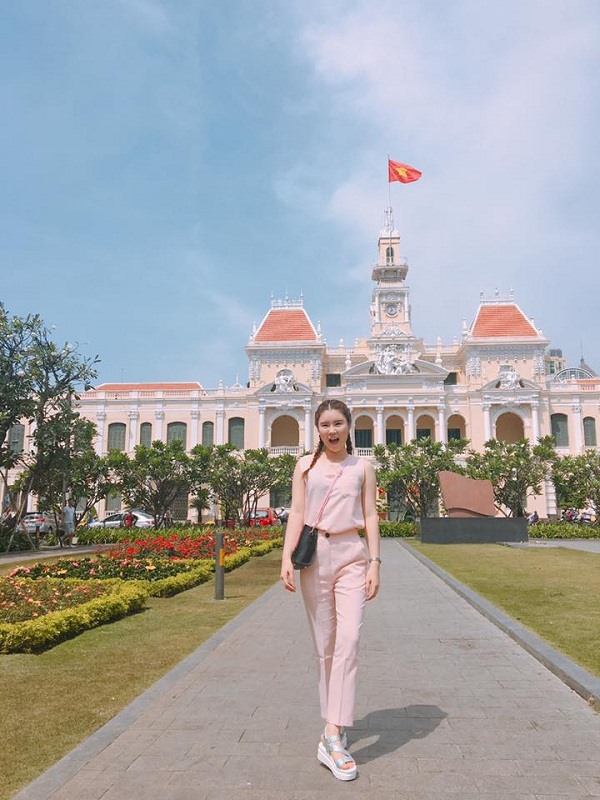 nỗi nhớ và niềm yêu thích văn hóa Việt đã trở thành động lực để cô gái trẻ này thực hiện kênh Youtube, nhằm mục đích giao lưu với người Việt Nam.