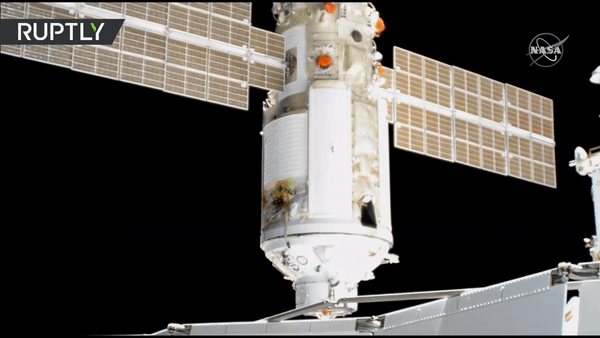 Module Nauka cập bến ISS. Ảnh: Roscosmos/RT