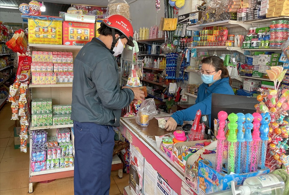 Một cửa hàng kinh doanh cá thể trên địa bàn tỉnh Đắk Nông. Ảnh: Phan Tuấn