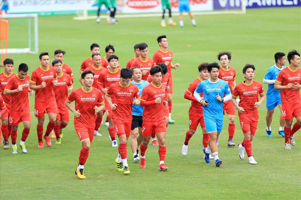 Thời tiết mát mẻ và dễ chịu đã mang đến tinh thần hứng khởi cho các cầu thủ đội tuyển Việt Nam. Ảnh: VFF