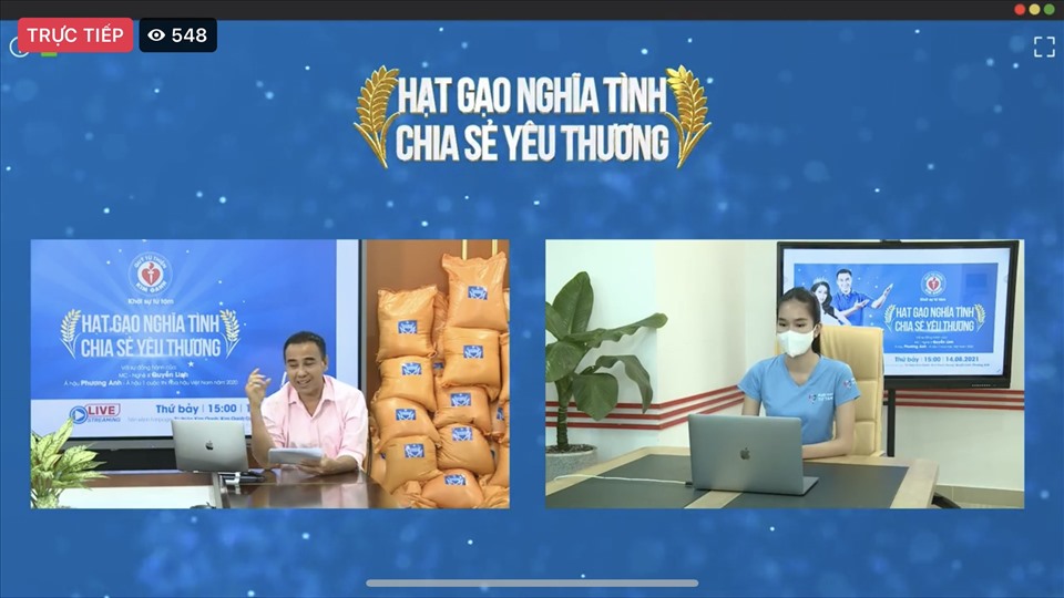 Á hậu Phương Anh đã trò chuyện cùng MC Quyền Linh trong buổi livestream phát động chương trình. Ảnh: NVCC.