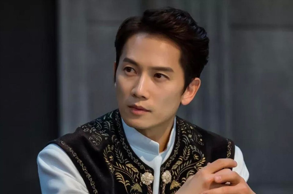 “Ông hoàng rating” Ji Sung trở lại trong vai thẩm phán Kang Yo Han. Ảnh: Xinhua