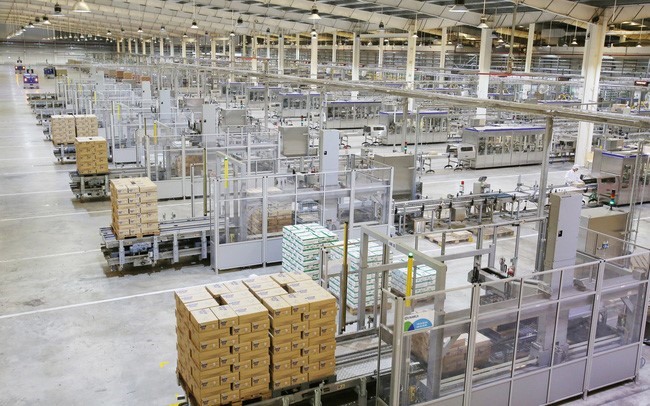 Dây chuyền sản xuất hiện đại, khép kín tại các nhà máy của Vinamilk.