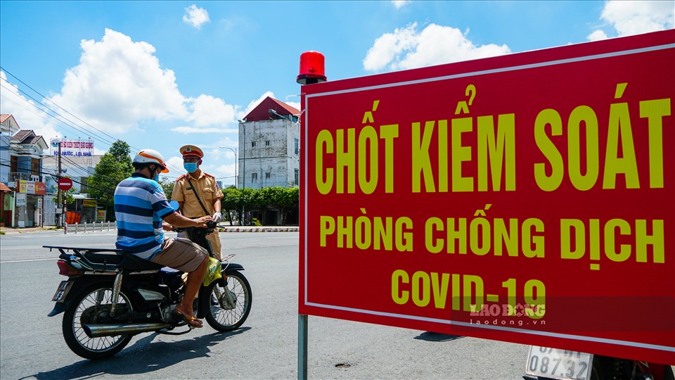 Để thực hiện nghiêm việc giãn cách xã hội, UBND quận Ninh Kiều có quyết định thành lập thêm 7 chốt kiểm soát phòng, chống dịch COVID-19 ở khu vực giáp ranh với các quận, huyện.