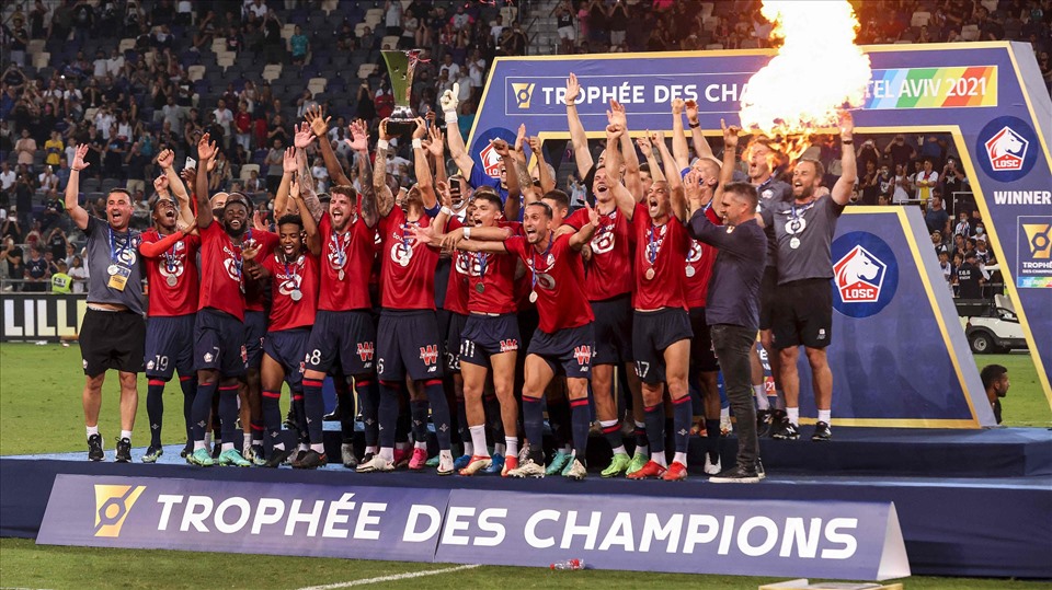Lille ngắt đứt chuỗi 8 năm liên tiếp giành Siêu cúp của PSG để có lần đầu tiên cho riêng mình. Ảnh: AFP