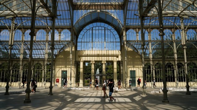 Paseo del Prado và Buen Retiro, Madrid, Tây Ban Nha : Khu vực lịch sử này của thành phố Madrid, Tây Ban Nha hiện đã được UNESCO công nhận là Di sản Thế giới.