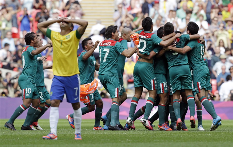 Olympic Mexico từng thắng Olympic Brazil ở chung kết Thế vận hội London 2012. Ảnh: IOC