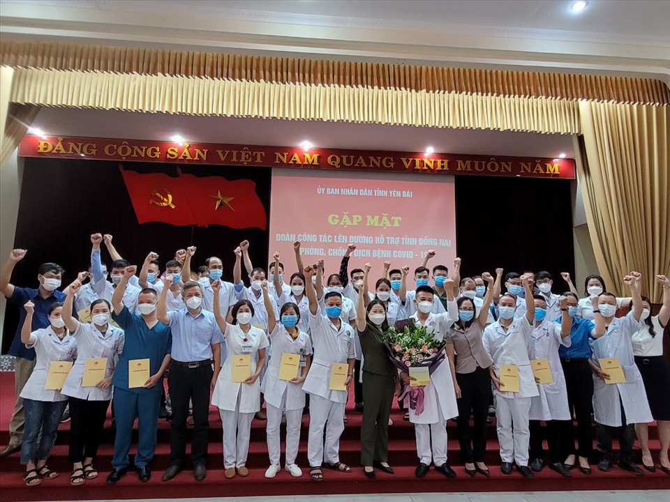 Lãnh đạo tỉnh Yên Bái dự gặp mặt, động viên các cán bộ y tế tỉnh nhà lên đường hỗ trợ tỉnh Đồng Nai phòng chống dịch.