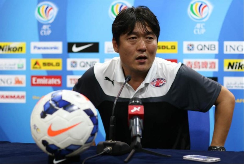 Huấn luyện viên Lee Lim-saeng mong muốn được dẫn dắt tuyển Thái Lan. Ảnh: FAT