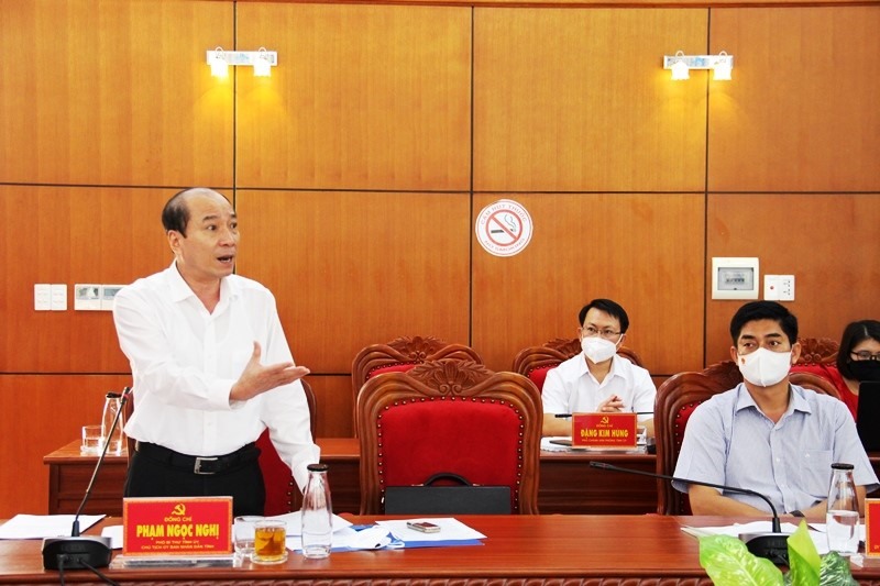 Ông Phạm Ngọc Nghị - Chủ tịch UBND tỉnh Đắk Lắk tham gia đóng góp ý kiến vào đề án. Ảnh: B.T