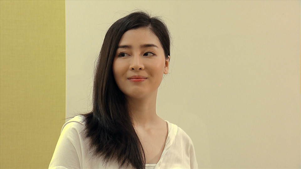Là nữ diễn viên trẻ của màn ảnh, song diễn xuất của Tố Uyên được khán giả khen ngợi. Nhan sắc xinh đẹp của “con gái” ông Phát cũng được đánh giá là nổi bật. Ảnh: NSX.
