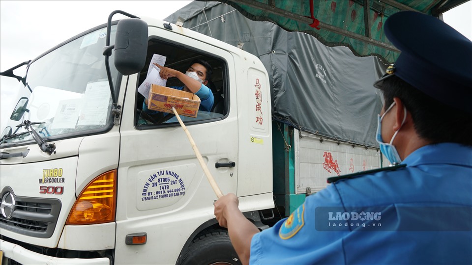 Sau đó, Sở Giao thông Vận tải đã có hướng dẫn chi tiết việc đăng ký. Sở Công Thương TP Cần Thơ sẽ tiếp nhận đăng ký đối với phương tiện vận chuyển hàng hóa phục vụ xây dựng, sản xuất, kinh doanh, tiêu dùng.